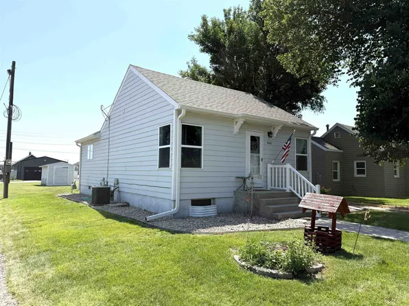 640 Wellington St, Imperial, NE 69033