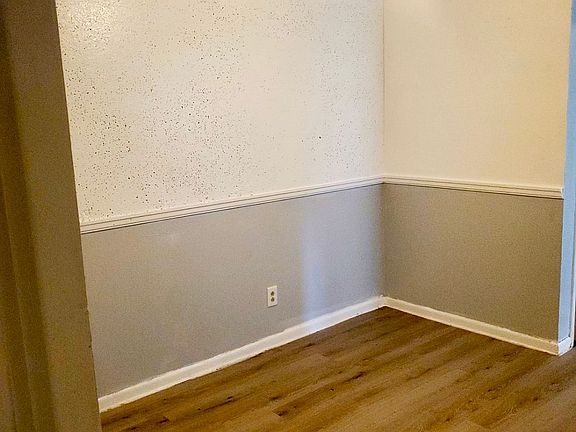 4th image of 2553 N Bend Rd #5