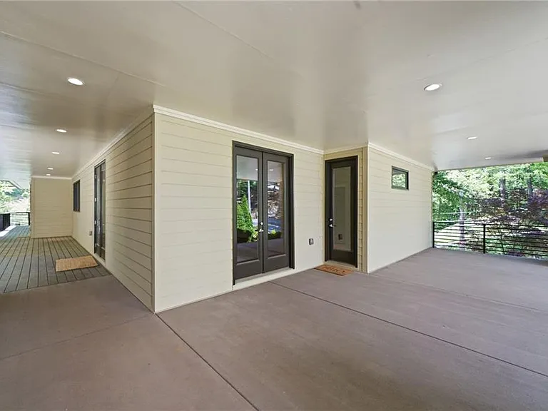 4373 Wieuca Rd NE — Photo 45