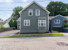 121 Burlington St, Providence, RI