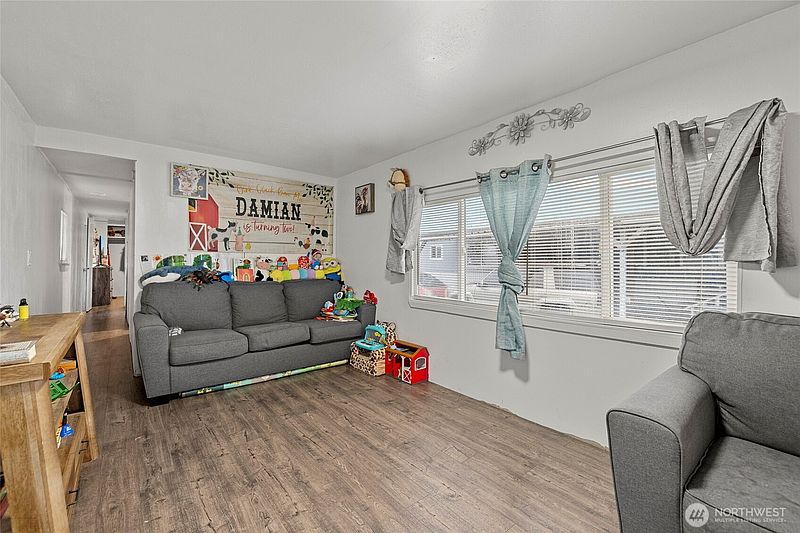 4th image of 20420 Lafayette Road #11