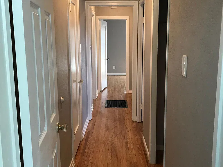 12433 Howard St — Photo 10
