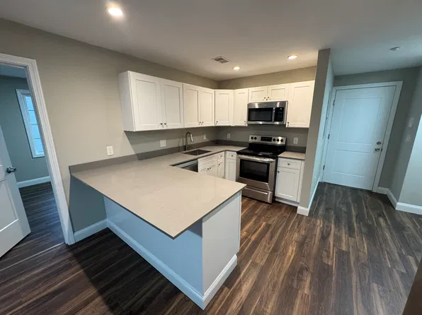 67 Shepard St #10, Lynn, MA 01902
