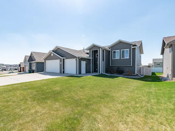 5518 Normandy St, Bismarck, ND 58503