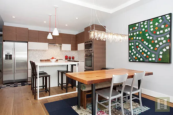 Sold by Halstead Property | media 3