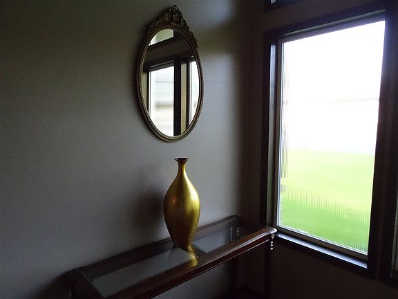 3rd image of 11619 N Bedivere Dr