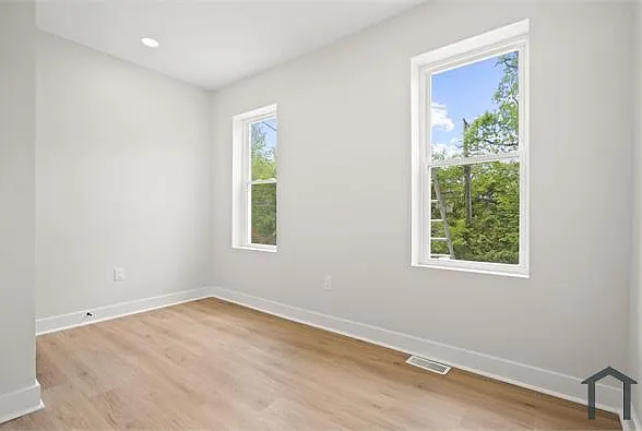 711 1/2 McCabe Ave — Photo 21