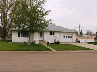 721 3rd St SW, Sidney, MT 59270