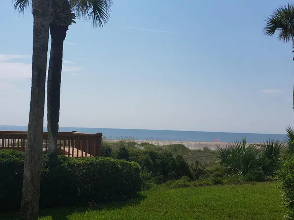 2233 Seminole Rd APT 26, Atlantic Beach, FL 32233