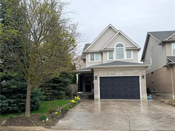 15 Gees Way, Cambridge, ON N3C 4M5
