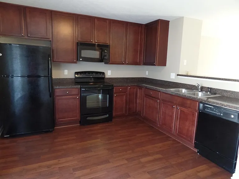 94 Highbluffs Blvd — Photo 5