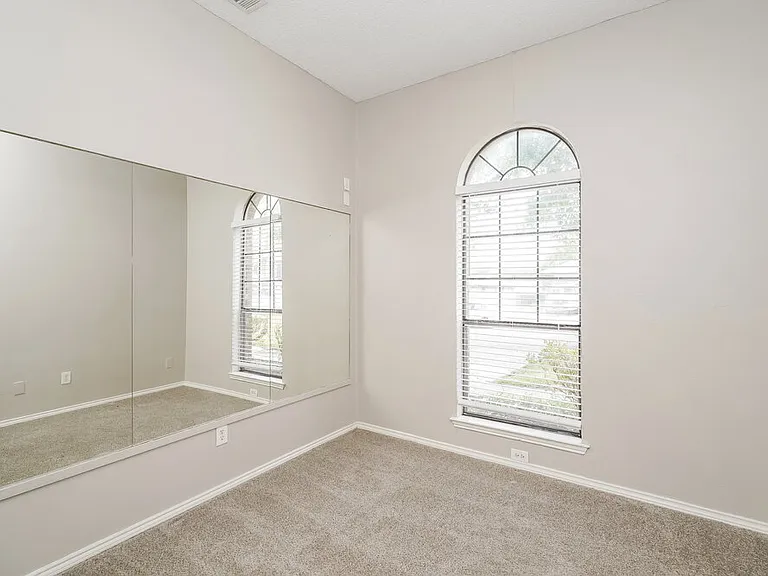 6721 Rhea Ridge Dr — Photo 14