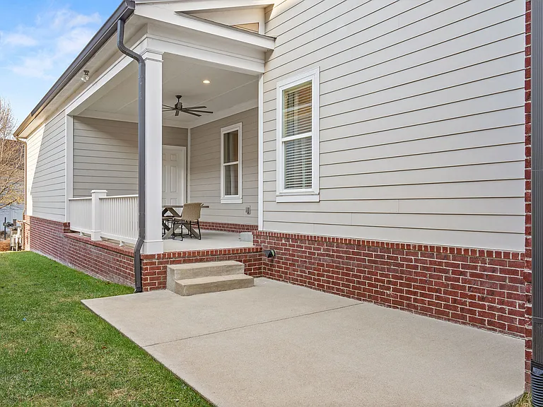1036 Clifton St — Photo 31
