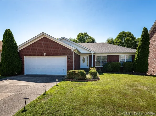 7915 Hollowview Drive, Sellersburg, IN 47172