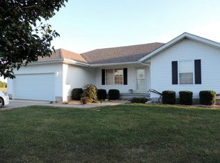 199 Green Valley Dr, Fordland, MO 65652