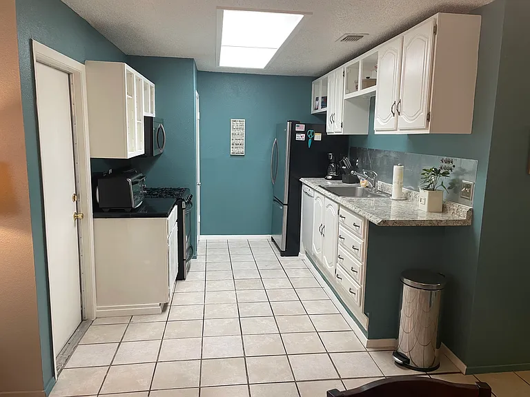 13731 Earlywood St — Photo 10