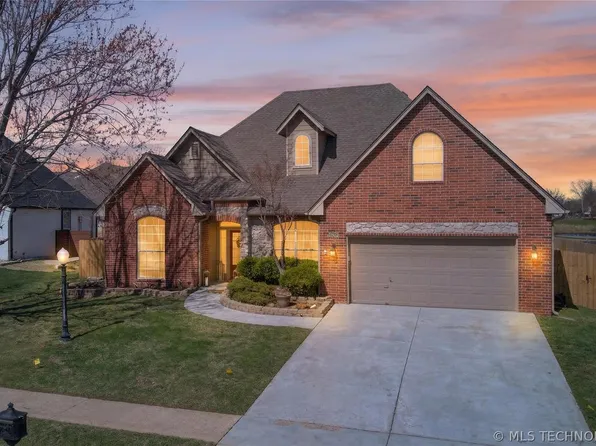 10203 E 93rd St N, Owasso, OK 74055