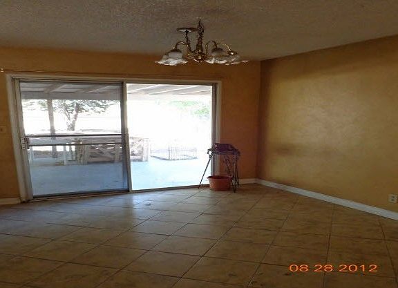 3rd image of 7656 Redwood Ave