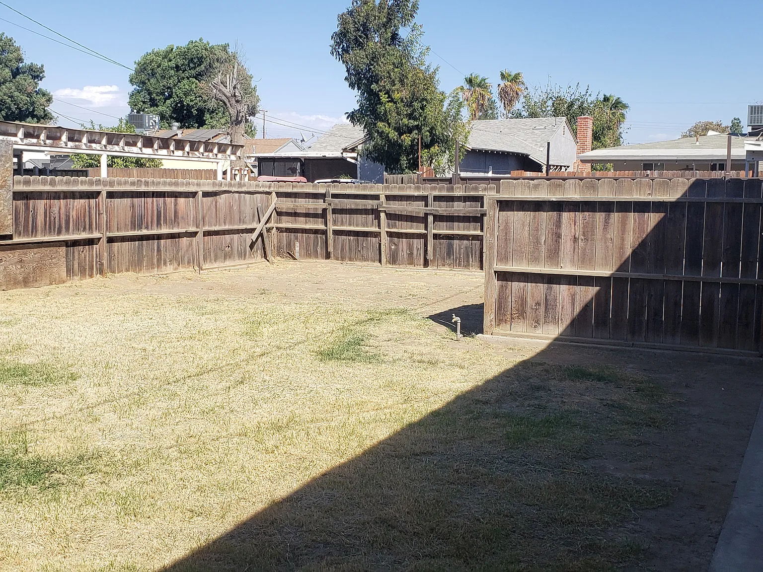 4 bed, 1068 sqft, $1,800 — Photo 3