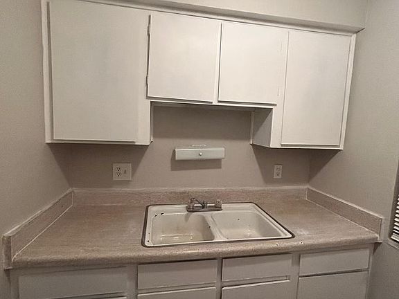 4th image of 1100 S Quivas St APT 101