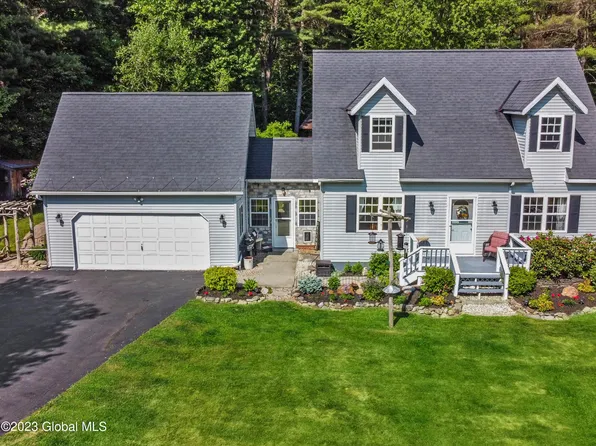 100 James Road, Galway, NY 12074