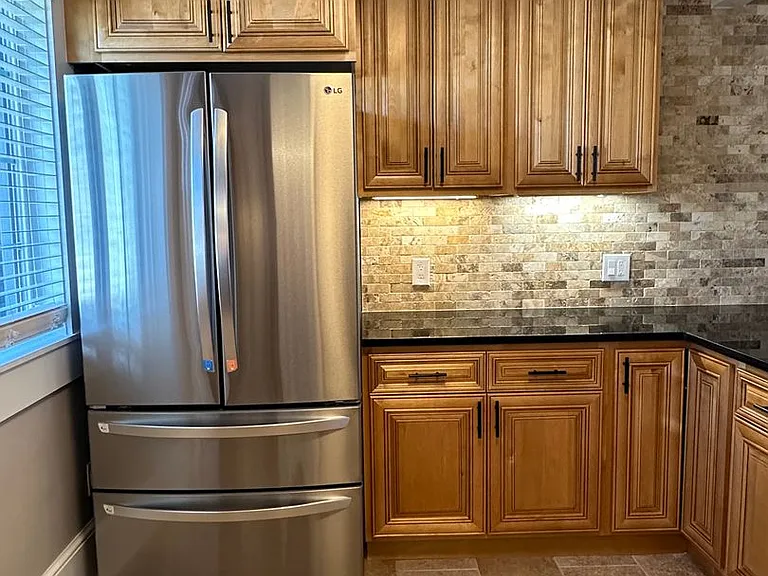 2754 Indianola Ave — Photo 5