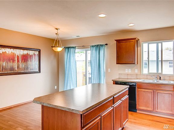 5th image of 6313 41st St NE