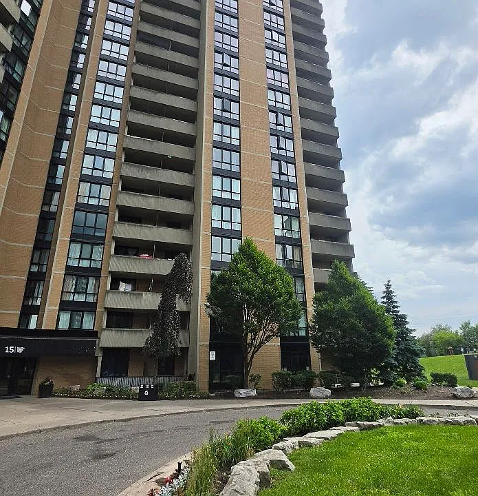 15 Martha Eaton Way #1705