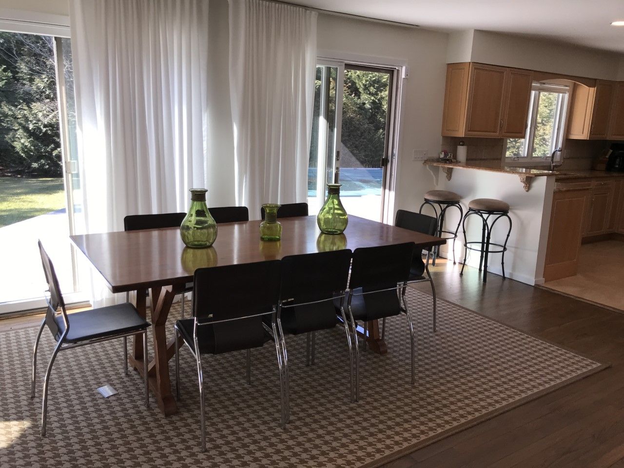  Dining Area Facing Pool
