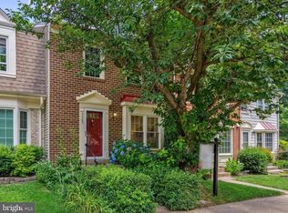 5505 Ridgeton Hill Ct, Fairfax, VA 22032