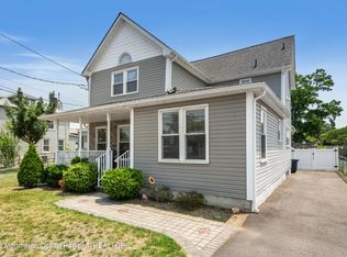 392 Maple Pl, Keyport, NJ 07735