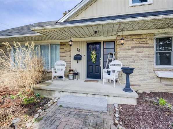 16 1st St W, Woolwich, ON N3B 1G2