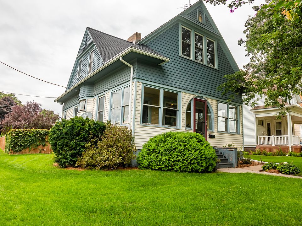 1st image of 1222 Burlington St