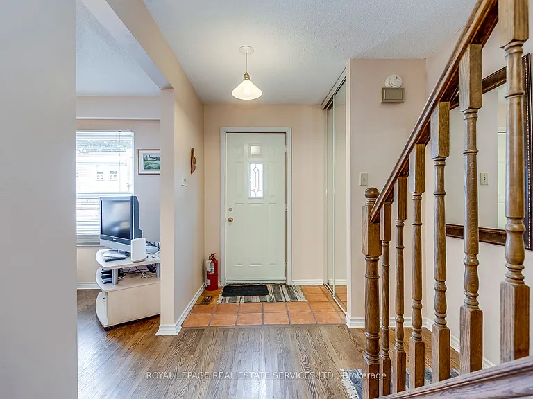 1055 Shawnmarr Rd #202 — Photo 7