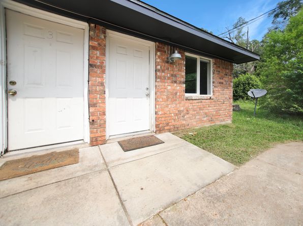 104 Ida St #4, Leesville, LA 71446