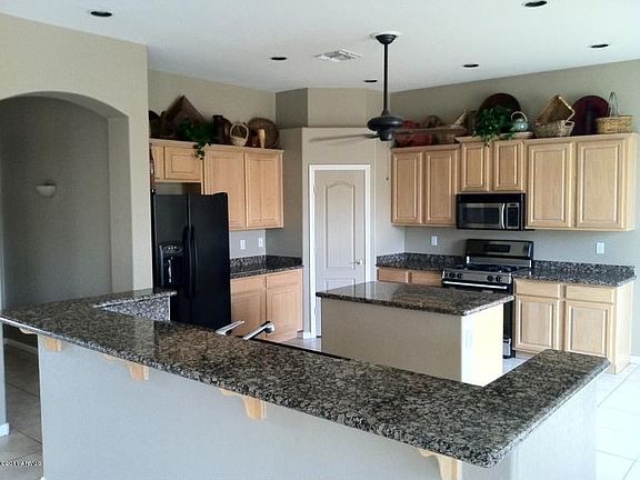 4th image of 2290 E Indian Wells Dr