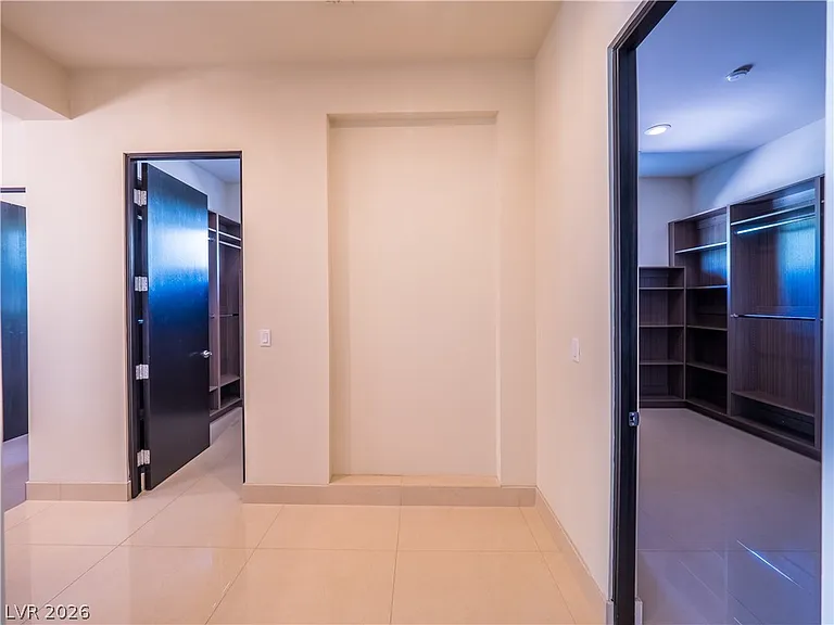 7447 Yonie Ct — Photo 21