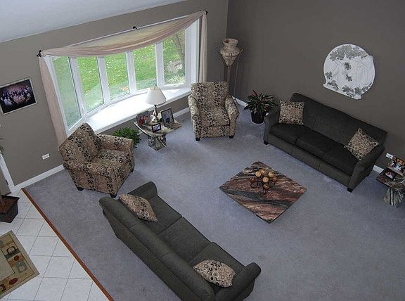 3rd image of 15564 Willow Ct