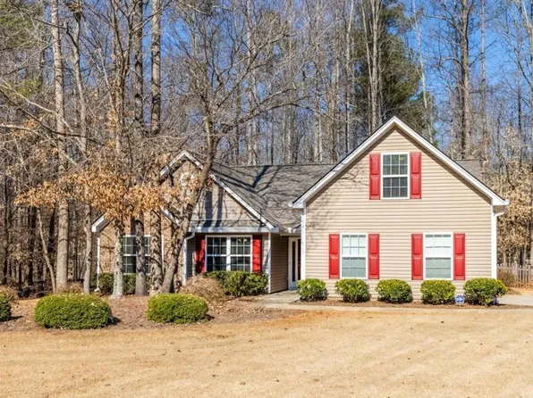 825 Kenwood Ln, Winder, GA 30680