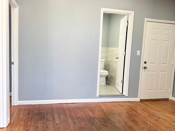 2nd image of 376 Lafayette Ave APT 2