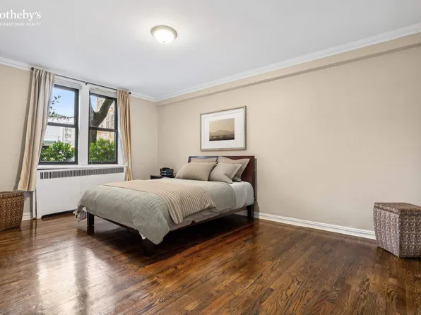 350 Cabrini Boulevard image 6 of 12