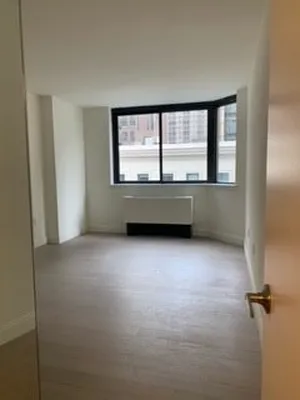 Rented by 280 Park Avenue South Realty | media 15