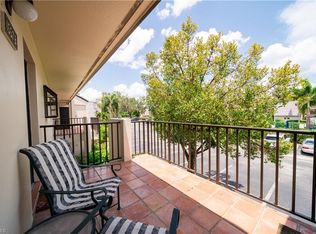 1557 Oyster Catcher Pt UNIT B, Naples, FL 34105