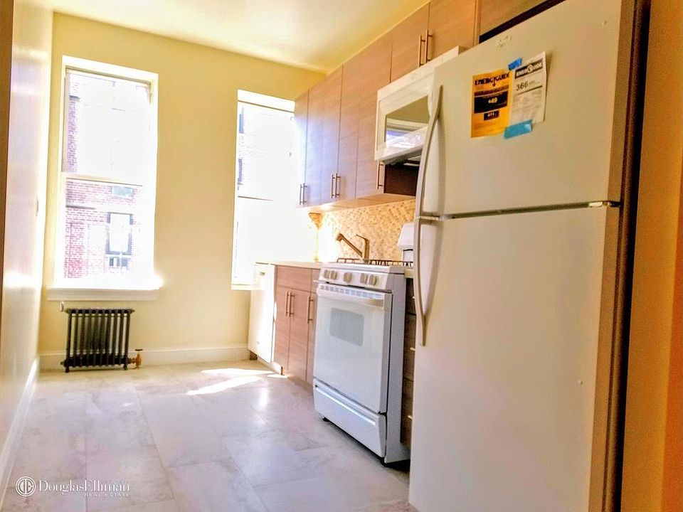 1st image of 4132 52nd St APT 3R