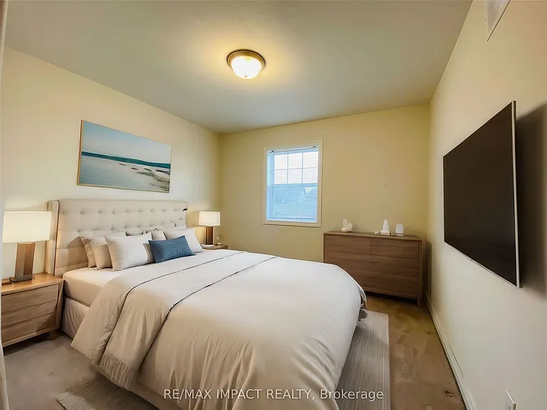 867 Broadway Blvd — Photo 15