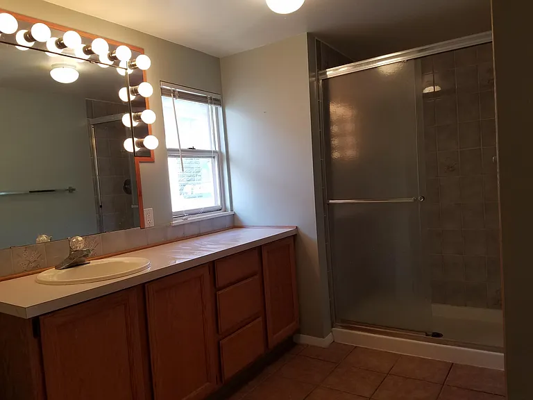 1468 S Emerson St — Photo 19