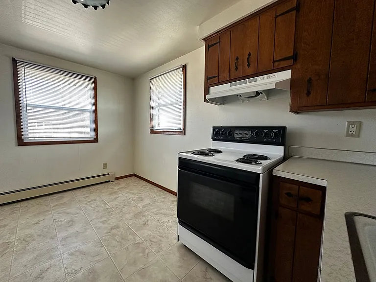 1241 Apache Ave — Photo 6