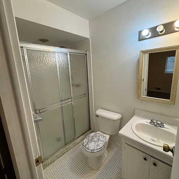 587 E Fox Hills Dr — Photo 14