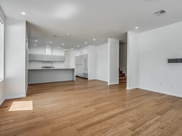 1169 NW 56th St #2 — Photo 5