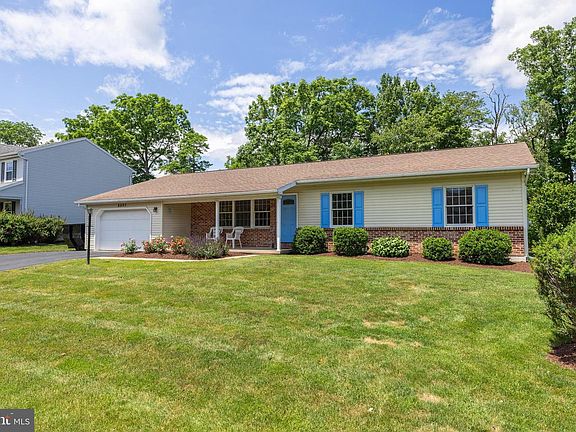 2nd image of 2287 Fairfield Cir